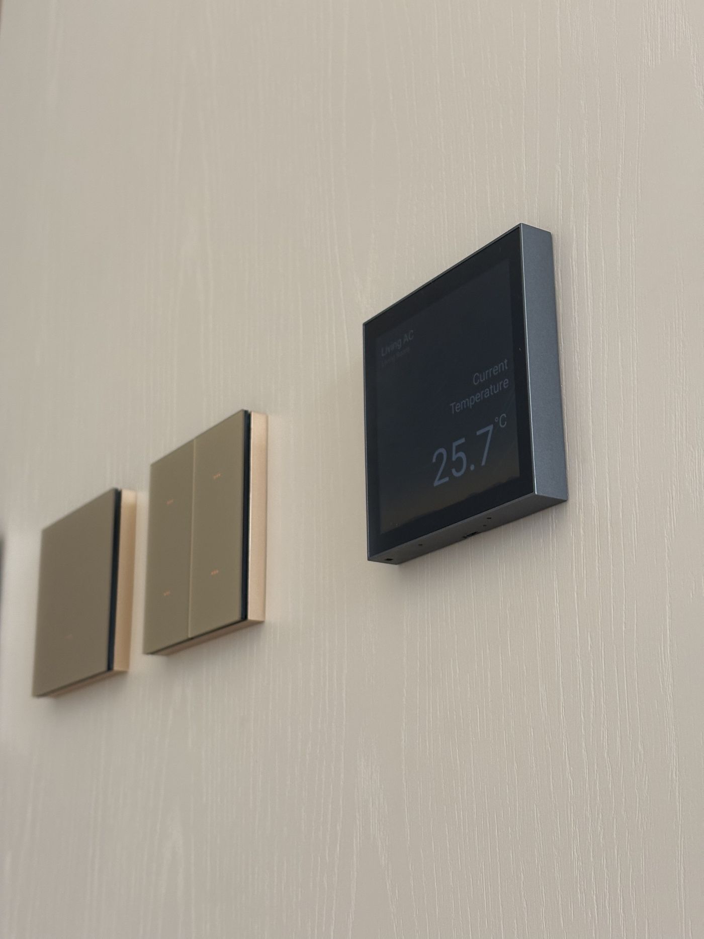 South Ridge Apartment — image 3